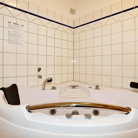 Five-bedroom Holiday In 2 Сasa de vacaciones