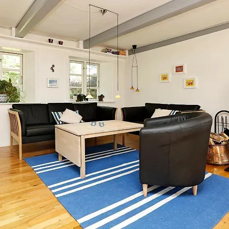 Сasa de vacaciones Five-bedroom Holiday In 2 Vejby