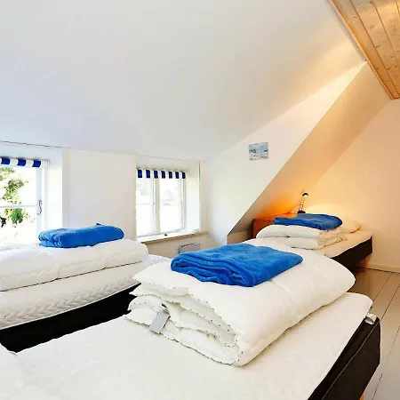 Five-bedroom Holiday In 2 Сasa de vacaciones *